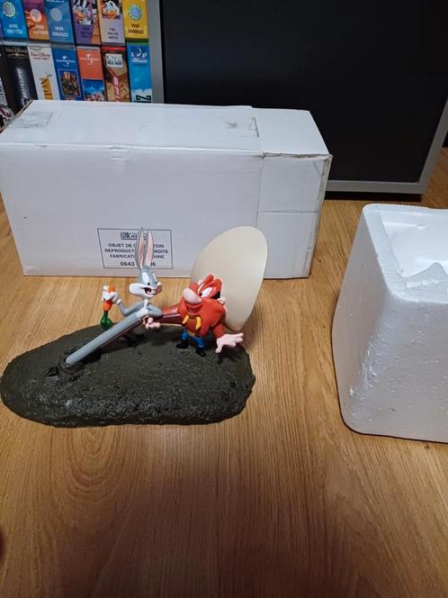 Scène met Bugs Bunny en Sam Atlas, Verzamelen, Stripfiguren, Zo goed als nieuw, Beeldje of Figuurtje, Looney Tunes, Ophalen of Verzenden