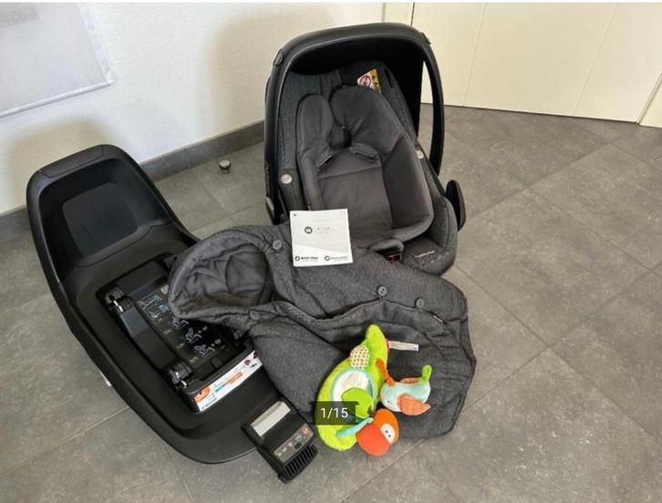 Maxi Cosi Pebble Plus met isofix  (2 way fix) en toebehoren., Kinderen en Baby's, Autostoeltjes, Zo goed als nieuw, Maxi-Cosi