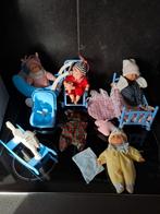 Lot kleine poppen en accessoires te koop, Ophalen