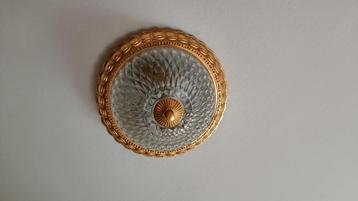 2 verschillende plafond lampen vanaf 8 euro beschikbaar voor biedingen