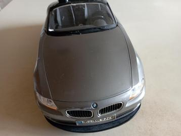 Grijze speelgoedauto BMW 37 cm lang !! beschikbaar voor biedingen