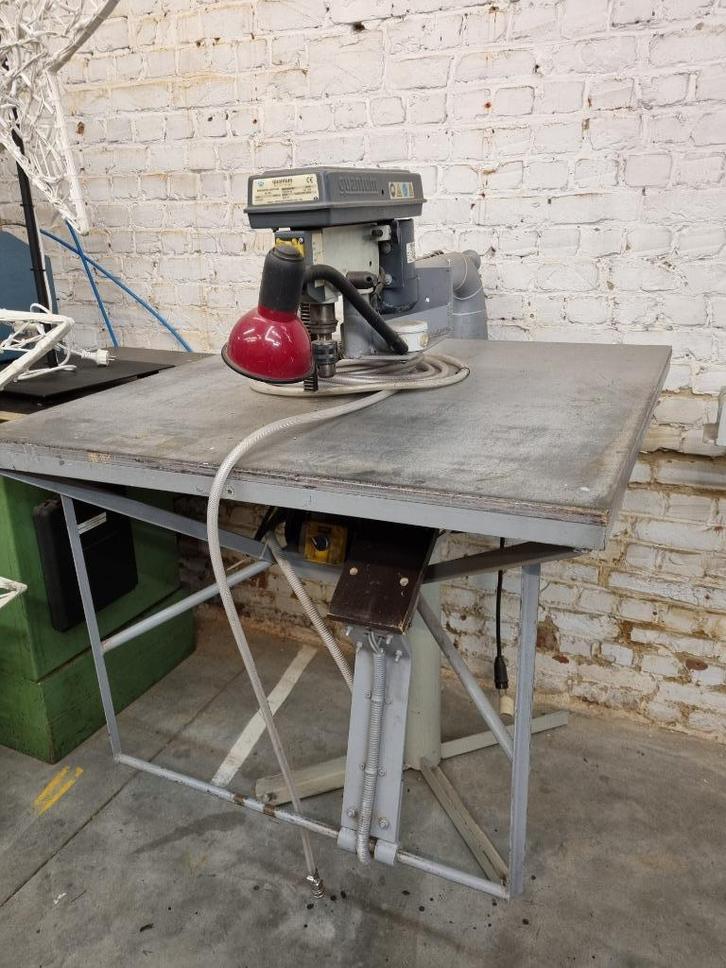 Boormachine boven tafel, Doe-het-zelf en Bouw, Gereedschap | Boormachines, Gebruikt, Boormachine, Ophalen