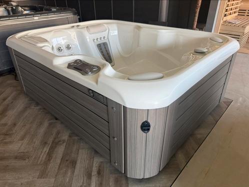 Jacuzzi hotspring jetssetter als nieuw !, Tuin en Terras, Bubbelbaden en Hottubs, Pomp, Ophalen