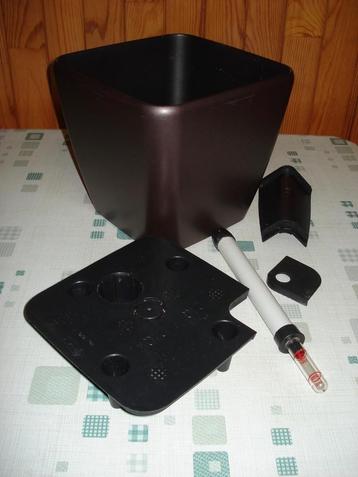 Plantenbak Lechuza beschikbaar voor biedingen