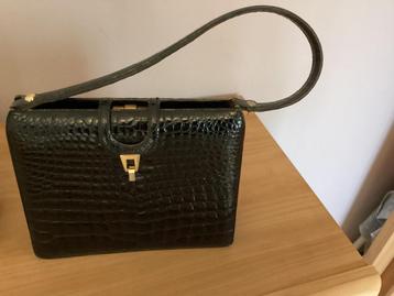 Vintage handtas beschikbaar voor biedingen