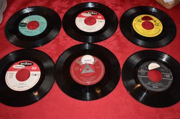 45t's vinylsingels die dienst deden als promo materiaal beschikbaar voor biedingen