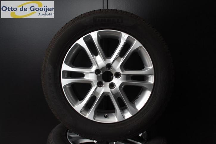 Originele Volvo XC60 Velgen 18 Inch Winterbanden, Auto-onderdelen, Banden en Velgen, Banden en Velgen, Winterbanden, 18 inch, 235 mm