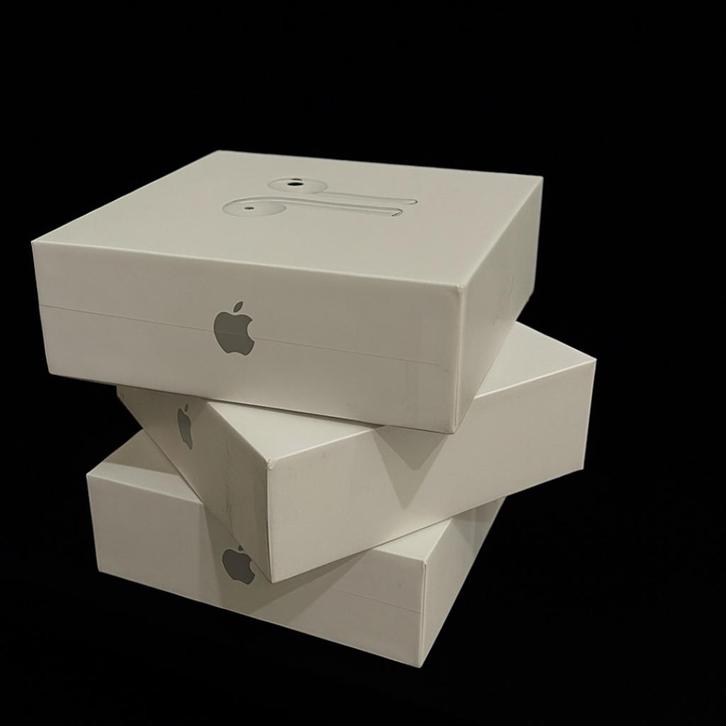 AirPods 4 en AirPods 3 PRO TE KOOP!, Telecommunicatie, Mobiele telefoons | Oordopjes, Nieuw, In oorschelp (earbud), Bluetooth
