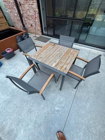 Tuinset te koop beschikbaar voor biedingen
