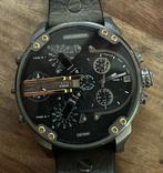 Montre Diesel,  en parfait état - Pile à remplacer, Ophalen, Zo goed als nieuw