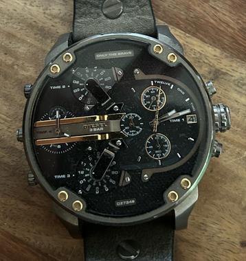Montre Diesel,  en parfait état - Pile à remplacer  beschikbaar voor biedingen