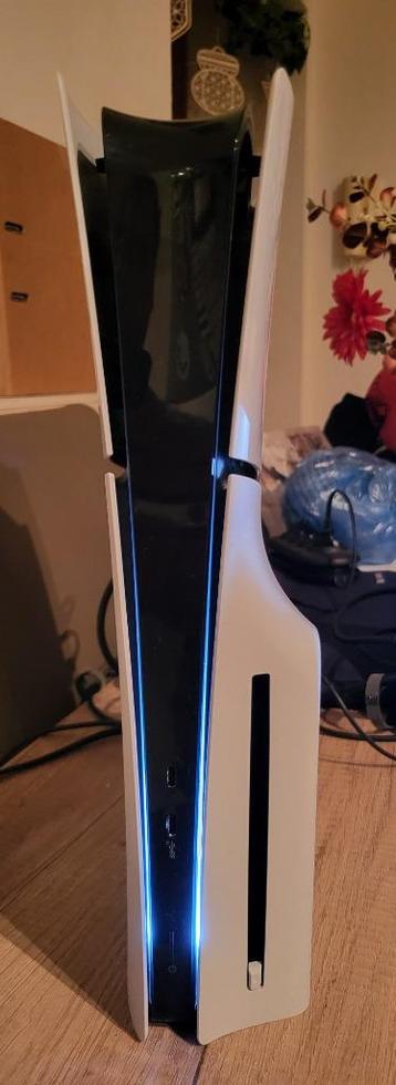 Console Sony Playstation 5  Slim + 1 manette ++++++ impecc beschikbaar voor biedingen