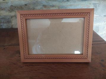 Cadre photo en bois pour des photos 9x13 cm beschikbaar voor biedingen