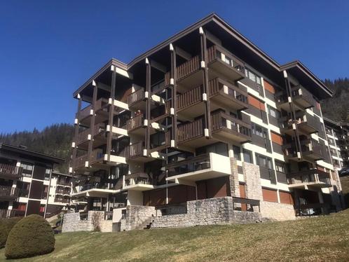 la clusaz studio meublée avec coin nuit et balcon vue sur le, Vacances, Maisons de vacances | France, Alpes, Appartement, Village