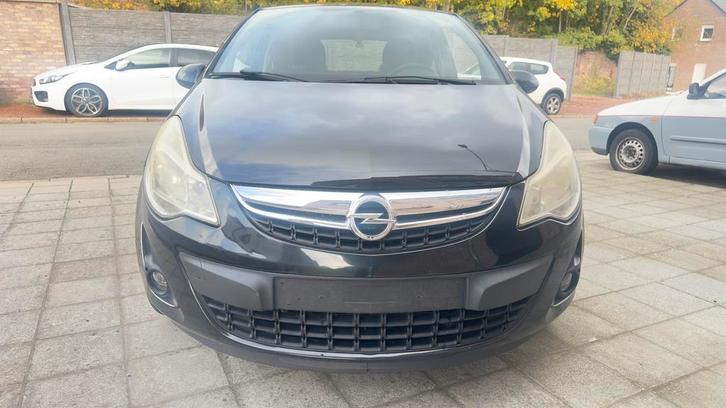 Opel Corsa 1.2i essence * 2012* 137000km*A/C*3P, Auto's, Opel, Bedrijf, Corsa, ABS, Adaptive Cruise Control, Airbags, Airconditioning