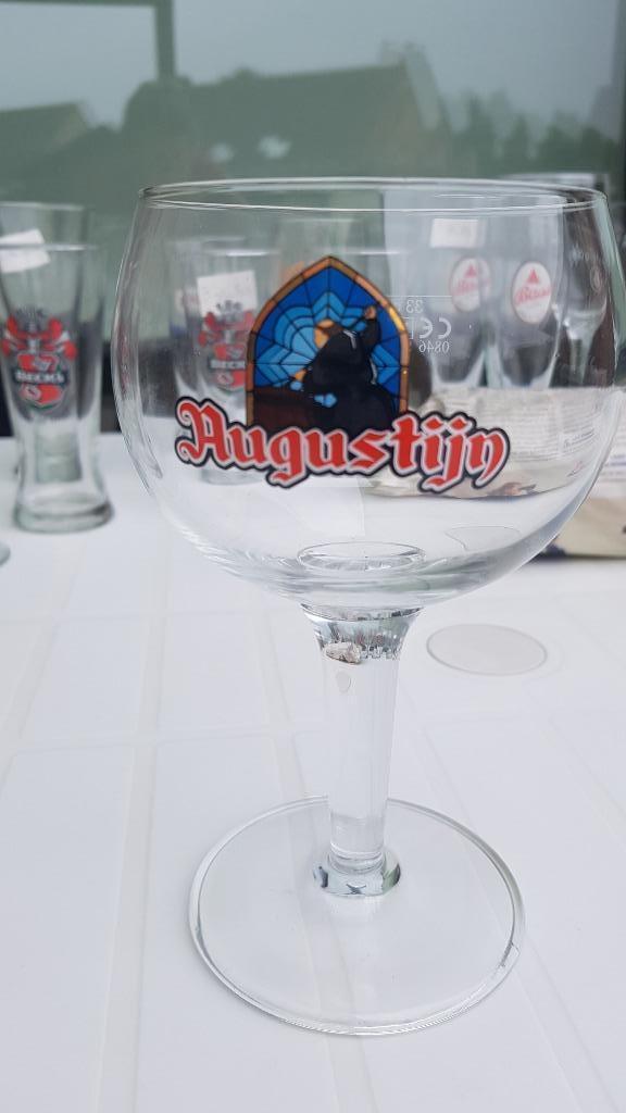Verschillende soorten bierglazen, Verzamelen, Biermerken, Zo goed als nieuw, Glas of Glazen, Jupiler, Ophalen