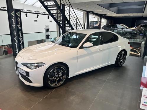 Alfa Romeo Giulia Sprint, Auto's, Alfa Romeo, Giulia, Adaptive Cruise Control, Airbags, Airconditioning, Bluetooth, Boordcomputer