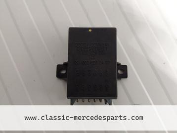 Control unit veiligheidsgordel Mercedes Bosch 1137328003 beschikbaar voor biedingen