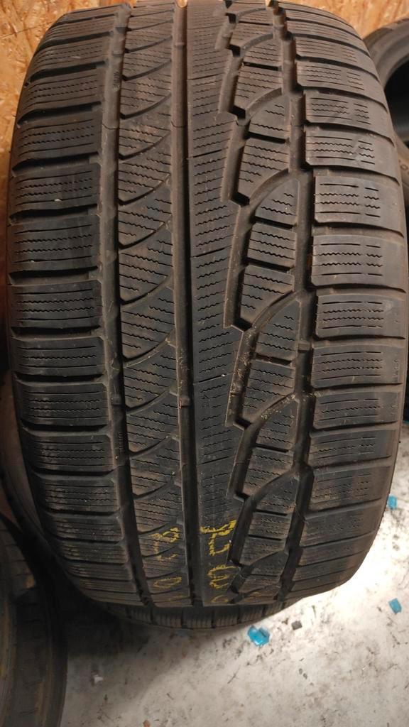 295/30r22 Nokian 70€ per stuk met plaatsen 29530r22, Auto-onderdelen, Besturing, Ophalen of Verzenden