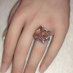 Ring zilver met vierkant diamantje roze Lovisa, Handtassen en Accessoires, Ringen, Nieuw, Met strass, 18 tot 19, Overige materialen