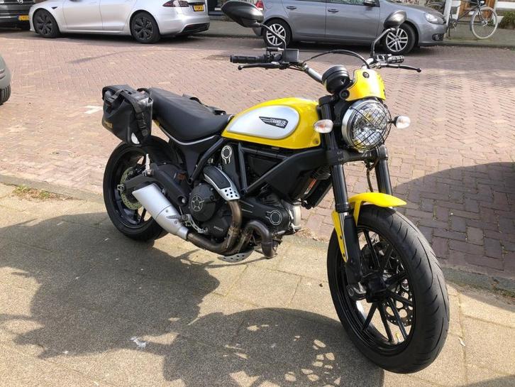 Ducati Scrambler Icon 800, Motoren, Motoren | Ducati, Particulier, Naked bike, meer dan 35 kW, 2 cilinders, Motorrijbewijs A, ABS