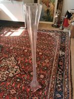 Très joli vase long rose en verre vénitien, Comme neuf, 75 cm ou plus, Autres couleurs, Enlèvement ou Envoi