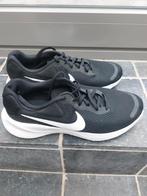 Nike Revolution sportschoenen maat 41, Enlèvement ou Envoi, Comme neuf