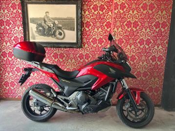 honda NC700X dct 2014 12000km 35kw met garantie beschikbaar voor biedingen