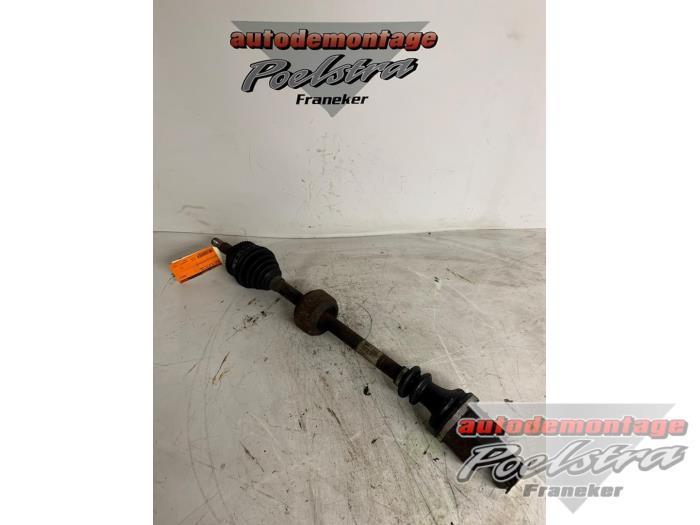 Aandrijfas rechts-voor van een Renault Clio, Auto-onderdelen, Remmen en Aandrijving, Renault, Gebruikt, 3 maanden garantie, Ophalen of Verzenden