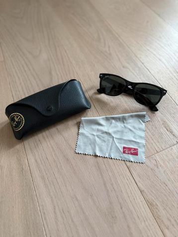 Lunettes de Soleil Ray-Ban New Wayfarer (RB2132) Élégantes beschikbaar voor biedingen