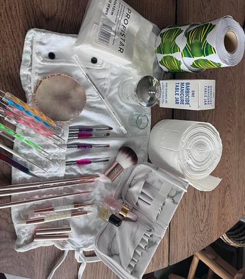 Nagelstudio benodigdheden  beschikbaar voor biedingen