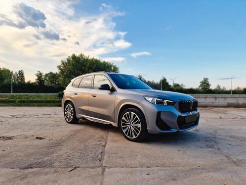 BMW IX1 – 53.500 km – Dealer onderhouden – Garantie, Auto's, BMW, Particulier, iX1, 360° camera, 4x4, ABS, Achteruitrijcamera