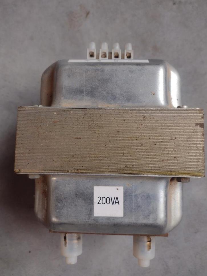 transformatoren 200va&100va. 230/12 wisselsstroom, Hobby en Vrije tijd, Elektronica-componenten, Gebruikt, Ophalen