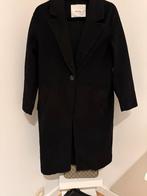 Zwarte mantel van Bershka, Kleding | Dames, Ophalen, Zo goed als nieuw, Maat 34 (XS) of kleiner, Zwart