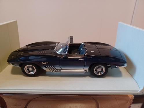 UT Models 1/18 – Chevrolet Corvette Mako Shark, Hobby en Vrije tijd, Modelauto's | 1:18, Zo goed als nieuw, Auto, UT Models, Ophalen