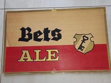 Karton reclamebord Bets Ale Brouwerij De Sleutel BEVEKOM
