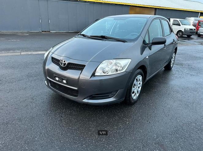 Toyota Auris Bj..2010..1.3 ,benzine..144,000km.. A/C, Autos, Toyota, Entreprise, Auris, Essence, Enlèvement