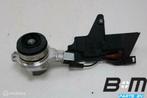 Waterpomp VW Tiguan 5N 04L121011E, Gebruikt