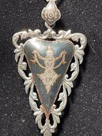 Zilveren ketting met hanger zilver thai nakom, Antiek en Kunst, Ophalen of Verzenden, Zilver
