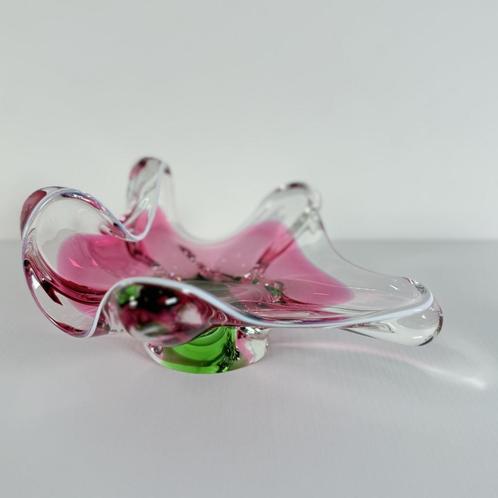 Boheems glazen gebogen schaal, Josef Hospodka, Antiek en Kunst, Antiek | Glaswerk en Kristal, Ophalen of Verzenden