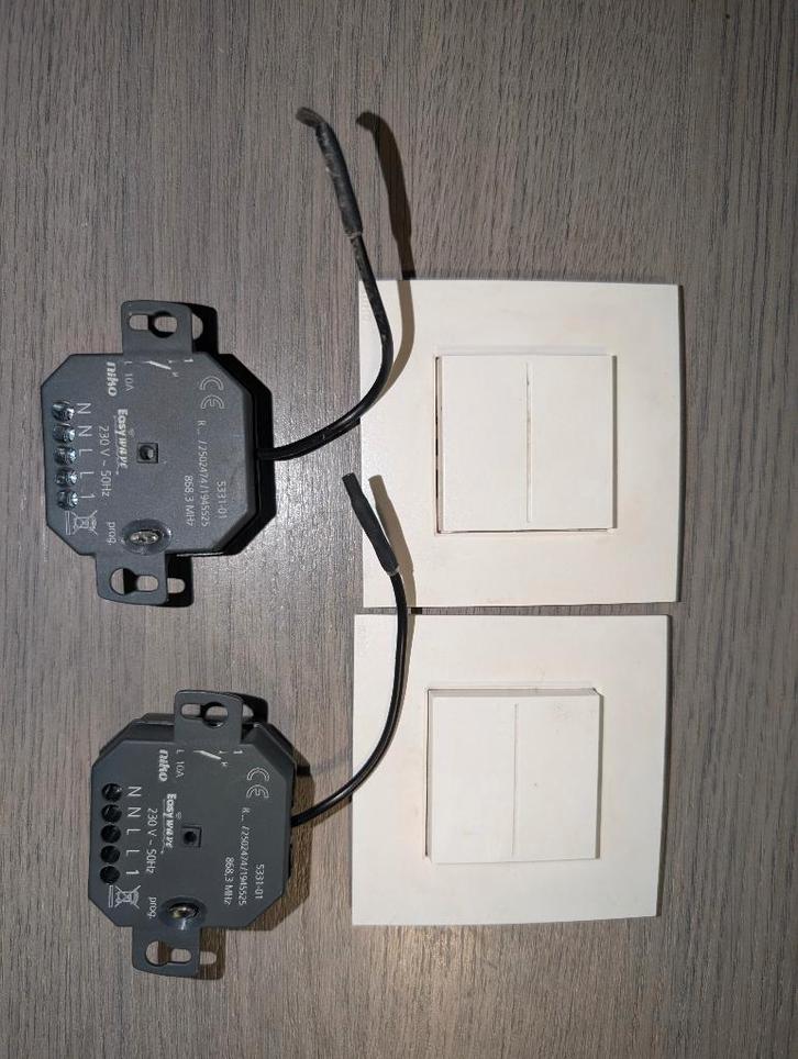 2x  Niko Easywave 5331-01  + 2x draadloze schakelaars Niko, Doe-het-zelf en Bouw, Elektriciteit en Kabels, Gebruikt, Overige typen
