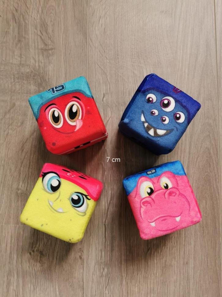 Zachte speelblokken 4 stuks, Kinderen en Baby's, Speelgoed | Knuffels en Pluche, Zo goed als nieuw, Overige typen, Ophalen of Verzenden