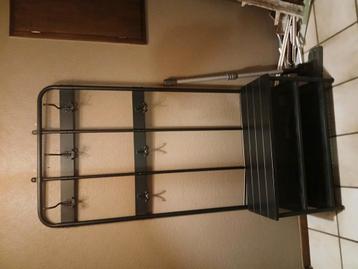 Porte manteau  beschikbaar voor biedingen