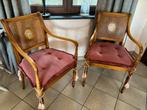 2 stoelen in kerselaar met rug in vlechtwerk en medaillon, Huis en Inrichting, Stoelen, Gebruikt, Ophalen of Verzenden, Bruin
