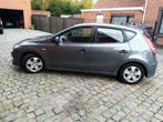 Hyundai I30/ 2010/ 1600 benz/ slechts 71 300 km!/ €6250, Autos, Hyundai, Boîte manuelle, I30, Carnet d'entretien, Achat