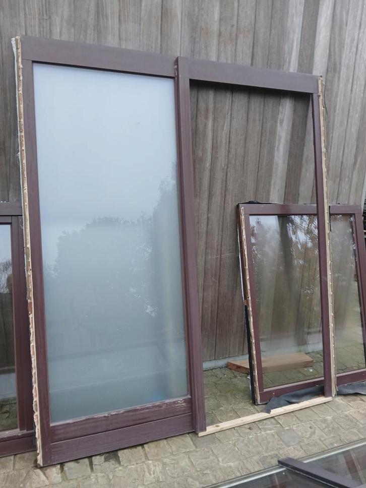 Voordeur rechts naar binnen draaiend met zijlicht, Doe-het-zelf en Bouw, Raamkozijnen en Schuifdeuren, Ophalen