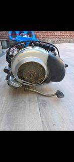 Vespa 150 GL-motor, Fietsen en Brommers, Brommeronderdelen | Algemeen, Ophalen, Zo goed als nieuw