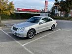 Mercedes classe E200 Kompressor Avantgarde, Auto's, Mercedes-Benz, Automaat, 4 deurs, Achterwielaandrijving, Zwart