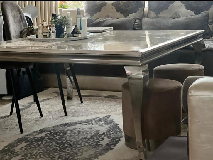 Tafel, Huis en Inrichting, Tafels | Eettafels, Zo goed als nieuw, Ophalen