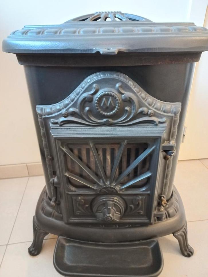 Kachel: Merk CONTINENTAL in gietijzer (Godin), Huis en Inrichting, Kachels, Zo goed als nieuw, Vrijstaand, Allesbrander, Overige brandstoffen